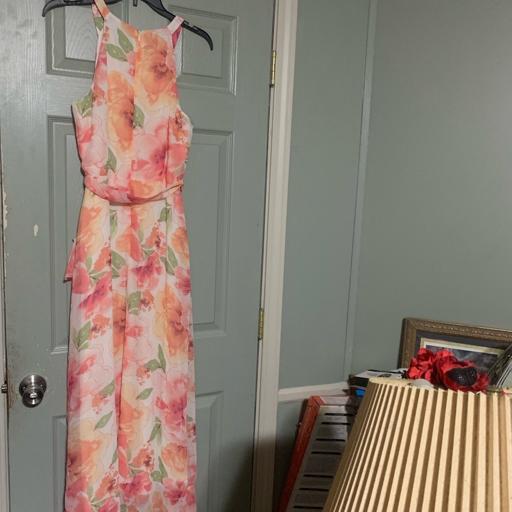 R&K Maxi Dress, NWOT Size 8 Multi Color Shades of  Orange and White, and Greens. - Picture 2 of 15